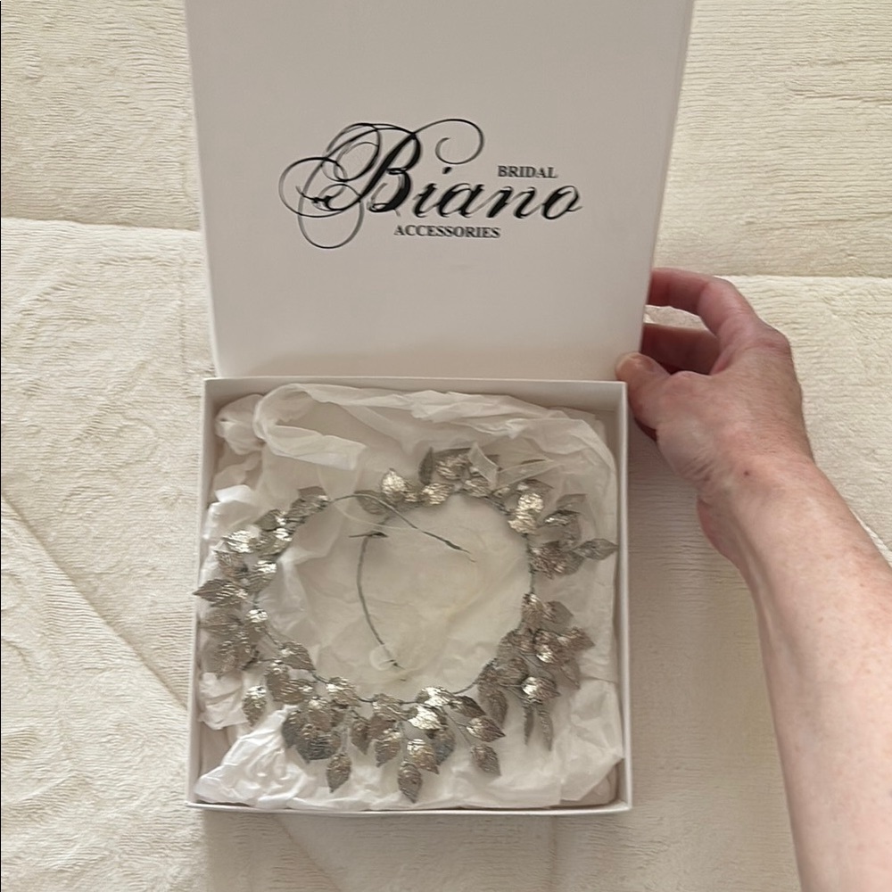 Biano Bridal Silver Leaf Necklace